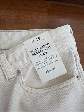 Madewell Darted Barrel-Leg Jeans in Cream